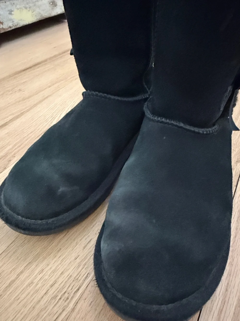 Koolaburra by Ugg Black Suede Tall Heel-Trim Bow Back Boots girls sz 4